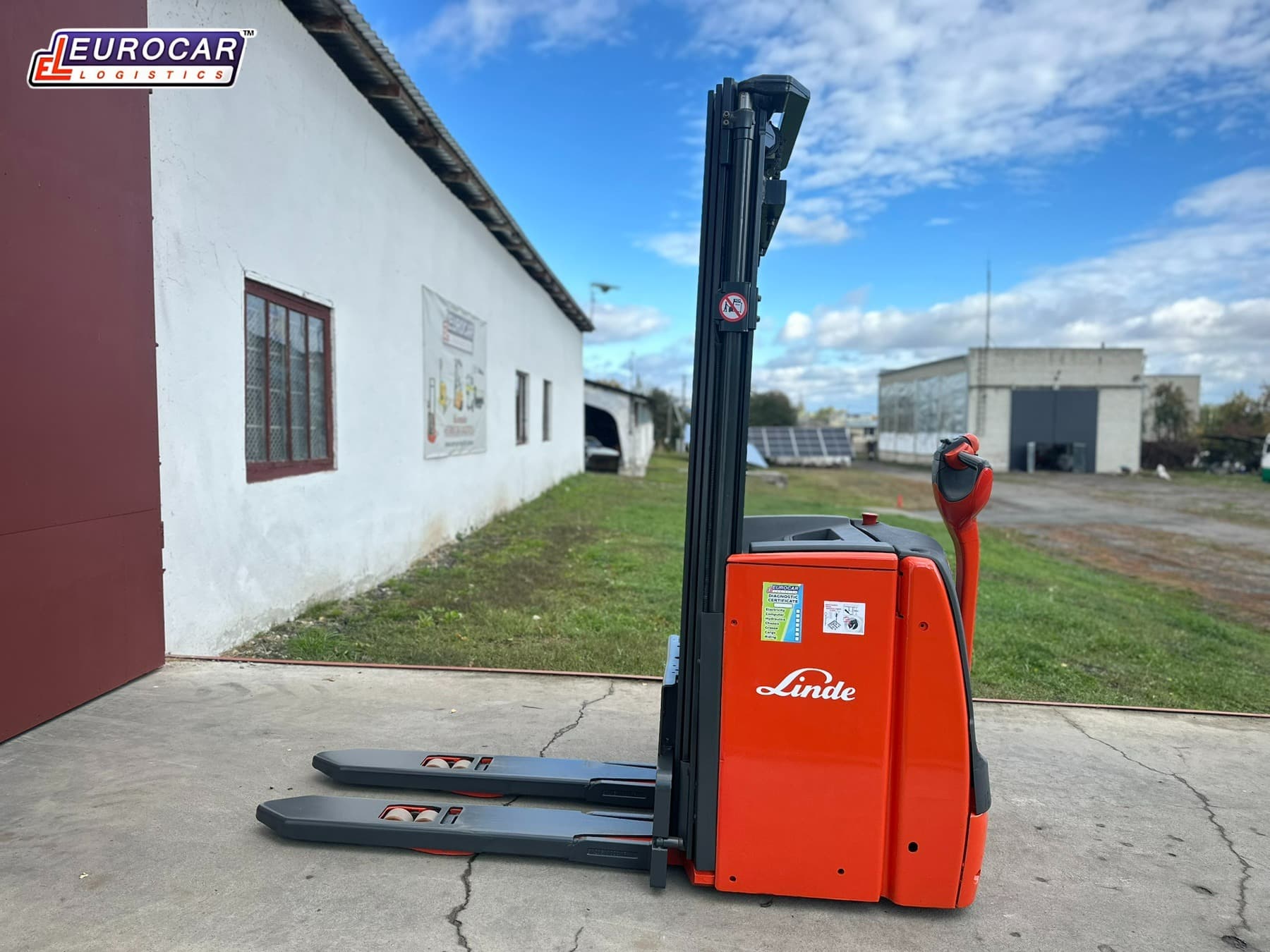 Електричний Штабелер Linde L14 — Електроштабелери