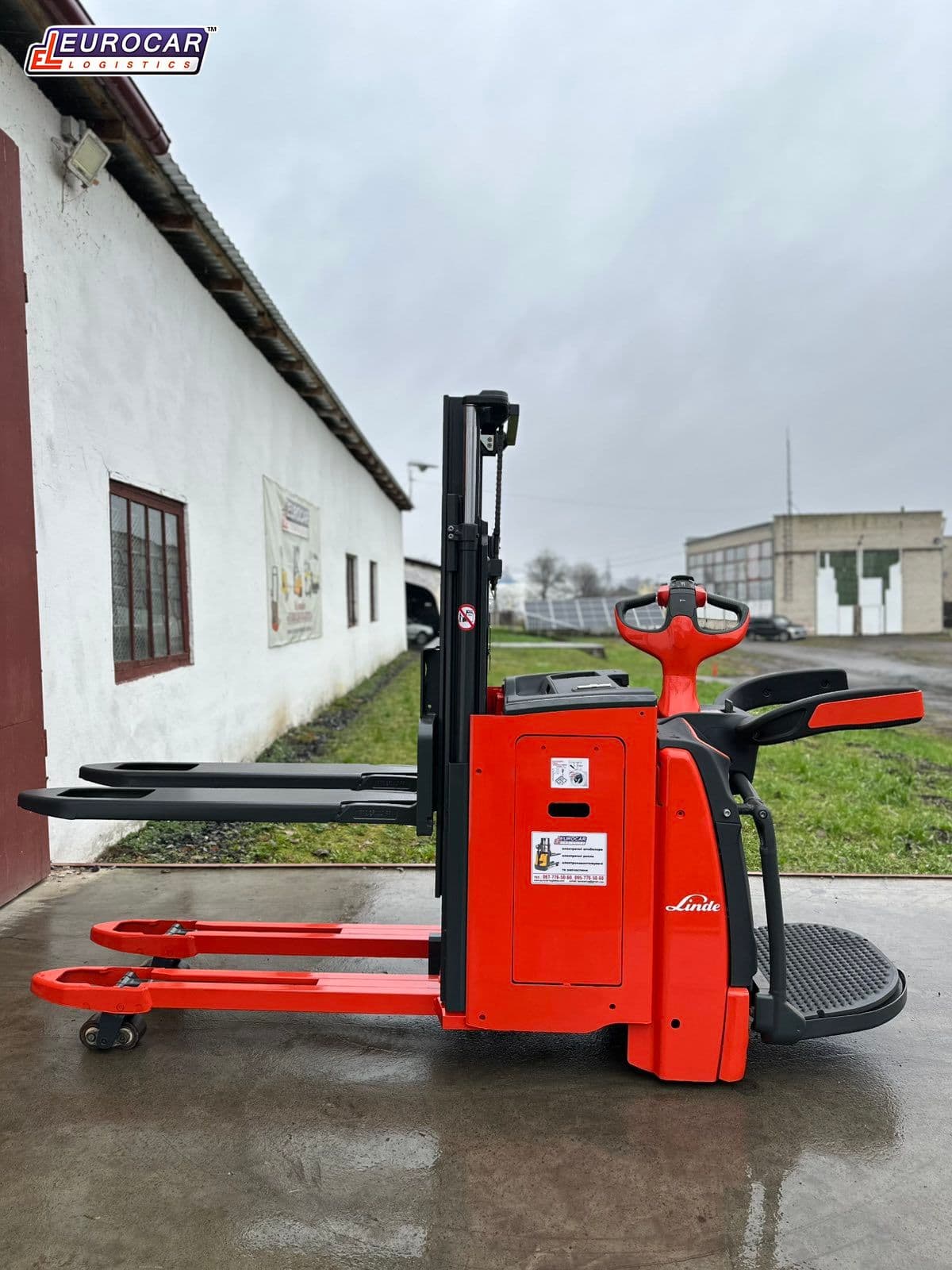 Електричний Штабелер Linde D10АР — Електроштабелери