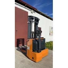 Штабелер Електро Навантажувач №1018 OMG S.p.A. 720 K 2000kg 415cm