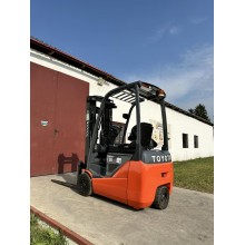  Навантажувач електро кара 1284 TOYOTA 8FBET15 1,5т 4,45 м мачта TRIPLEX