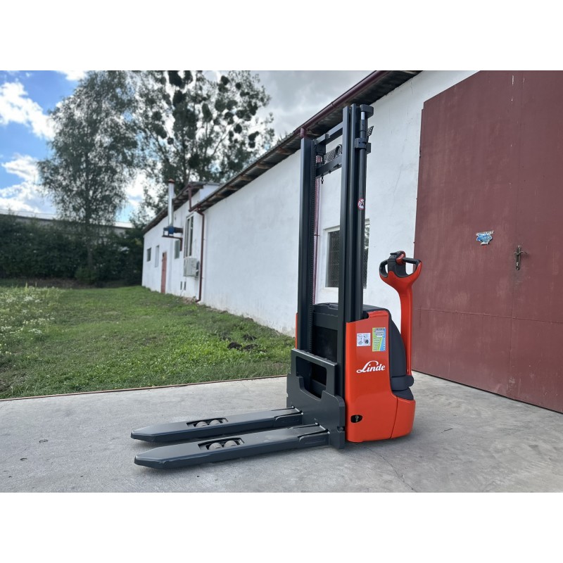 Навантажувач штабелер 1453 Linde L12 1.2t 3.32m