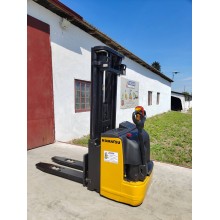 Штабелер електричний самохідний Навантажувач Komatsu MWS20А1R 2т 4.4м